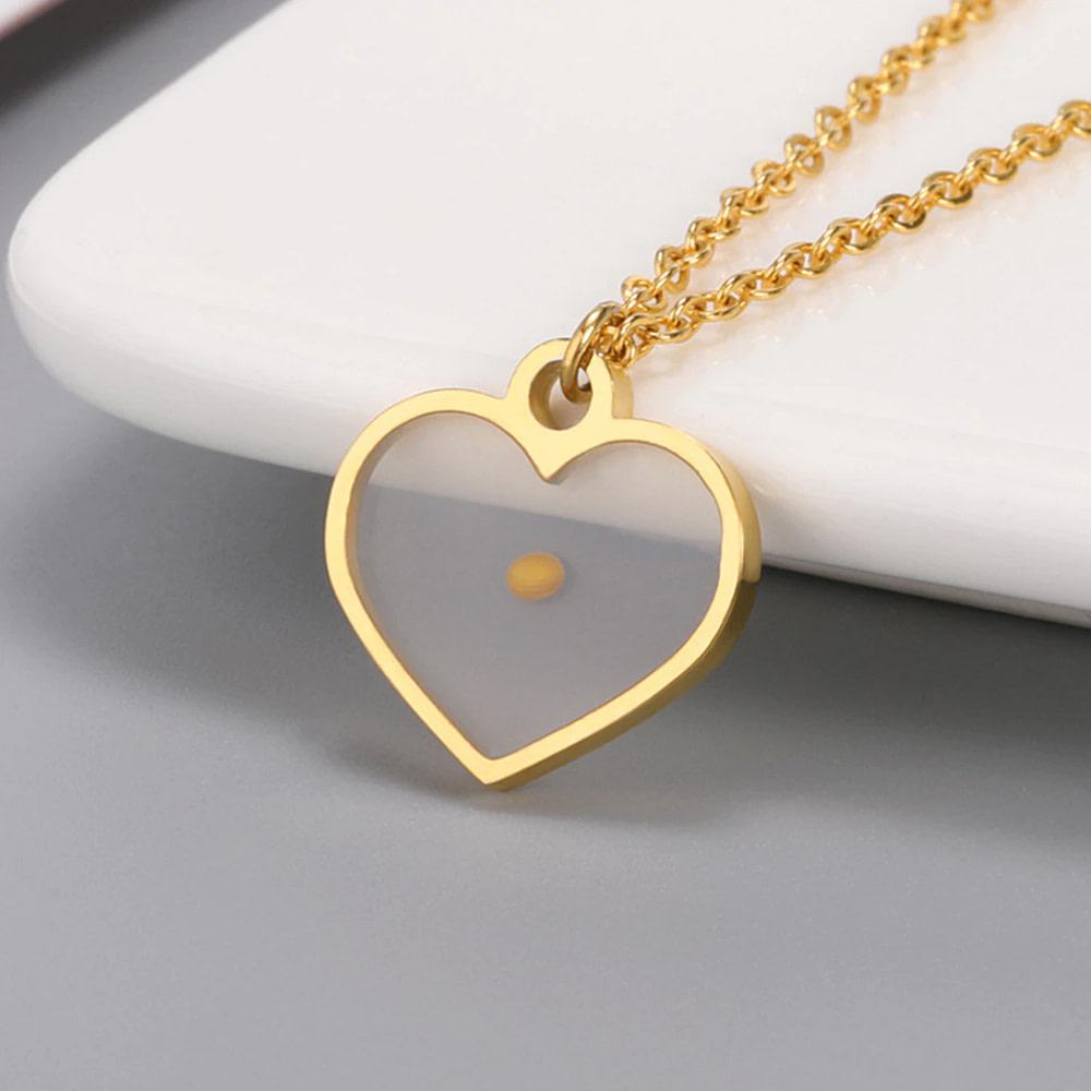 GOLD MUSTARD SEED HEART-SHAPED NECKLACE